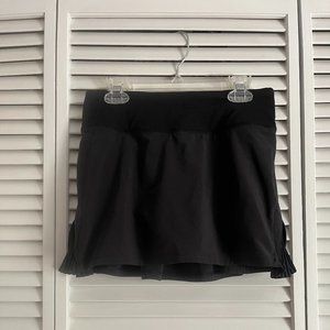 Lululemon Play Off The Pleats Skirt *13” Black size 2 rare